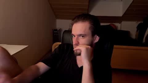 Snapshot of _v_l_a_d_ chatting on 3, 7, 2026 Vlad online show from 3, 7, 2026