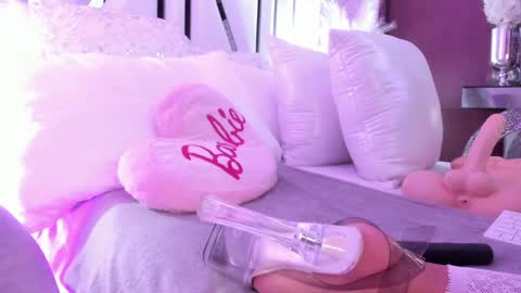 Snapshot of _valeria___ chatting on 7, 2, 2025 valeria jade online show from 7, 2, 2025