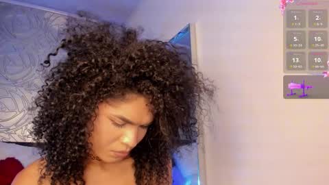 Snapshot of _vennuss_ chatting on 4, 10, 2025 Venus online show from 4, 10, 2025