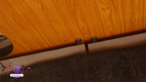 Victoria Fox online show from 17, 4, 2026