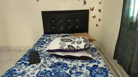 _victoriia_971 online show from 8, 3, 2025