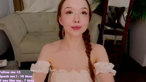 Snapshot of _violet_mills_ chatting on 17, 1, 2025 Violet online show from 17, 1, 2025