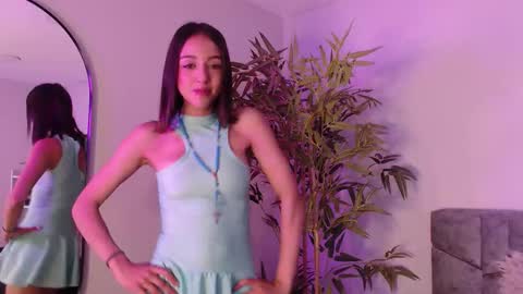 Snapshot of _violeta_owo_ chatting on 9, 9, 2025 Evelyn online show from 9, 9, 2025