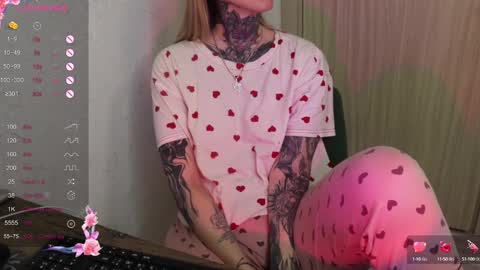 Snapshot of _viv1an_ chatting on 2, 2, 2025 Alis online show from 2, 2, 2025