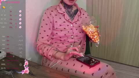 Snapshot of _viv1an_ chatting on 6, 2, 2025 Alis online show from 6, 2, 2025