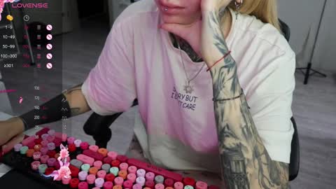 Snapshot of _viv1an_ chatting on 9, 9, 2025 Alis online show from 9, 9, 2025