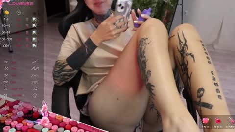 Snapshot of _viv1an_ chatting on 13, 9, 2025 Alis online show from 13, 9, 2025