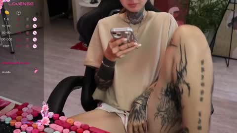 Snapshot of _viv1an_ chatting on 19, 9, 2025 Alis online show from 19, 9, 2025