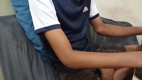 Snapshot of _vov_ chatting on 13, 12, 2024 _vov_ online show from 13, 12, 2024