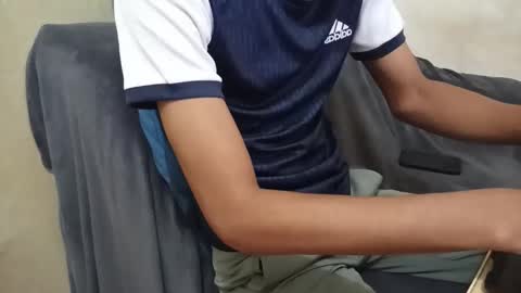 Snapshot of _vov_ chatting on 18, 12, 2024 _vov_ online show from 18, 12, 2024