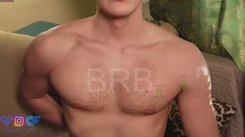 Snapshot of _your_secret_lover_ chatting on 7, 7, 2026 G Bi 192cm 85kg online show from 7, 7, 2026