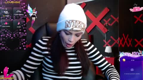 Yuyi online show from 6, 2, 2025