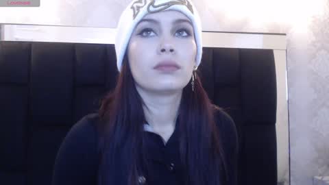 Yuyi online show from 8, 2, 2025