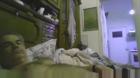 Snapshot of a203530 chatting on 26, 11, 2025 a203530 online show from 26, 11, 2025