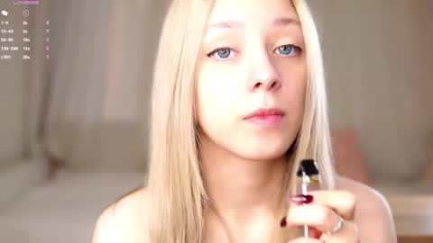 Luna online show from 25, 2, 2026