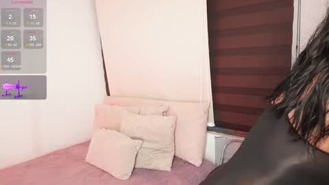 Alexandra  online show from 30, 11, 2025