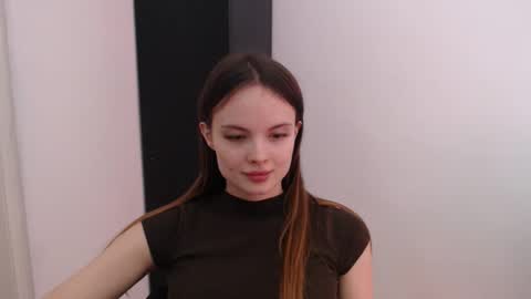 Snapshot of a_ariella_ chatting on 28, 9, 2025 a_ariella_ online show from 28, 9, 2025
