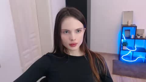 a_ariella_ online show from 16, 12, 2025