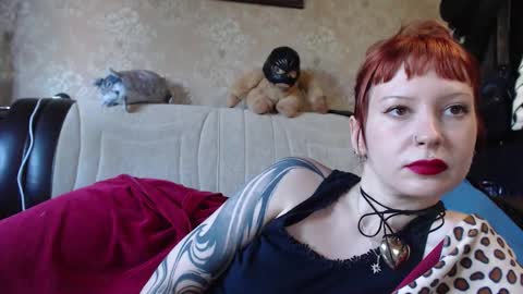 Snapshot of a_damn_good_coffee chatting on 1, 10, 2025 a_damn_good_coffee online show from 1, 10, 2025