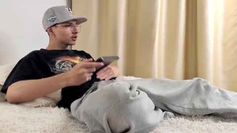 Snapshot of a_lejandro_08 chatting on 2, 12, 2024 alejo online show from 2, 12, 2024