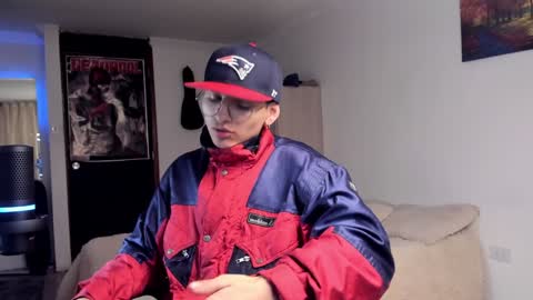 Snapshot of a_lejandro_08 chatting on 8, 12, 2024 alejo online show from 8, 12, 2024