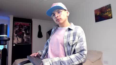 Snapshot of a_lejandro_08 chatting on 10, 12, 2024 alejo online show from 10, 12, 2024