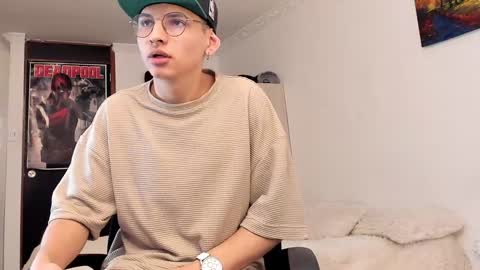 Snapshot of a_lejandro_08 chatting on 24, 12, 2024 alejo online show from 24, 12, 2024