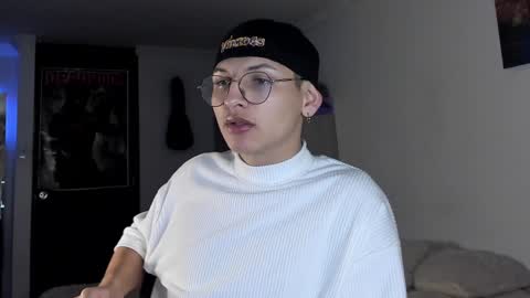 Snapshot of a_lejandro_08 chatting on 26, 12, 2024 alejo online show from 26, 12, 2024