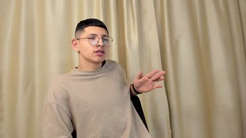 Snapshot of a_lejandro_08 chatting on 19, 1, 2025 alejo online show from 19, 1, 2025