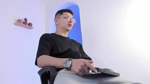 Snapshot of a_lejandro_08 chatting on 26, 2, 2025 alejo online show from 26, 2, 2025