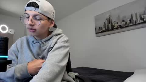 Snapshot of a_lejandro_08 chatting on 11, 3, 2025 alejo online show from 11, 3, 2025