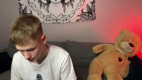 Kris Michael online show from 2, 4, 2026