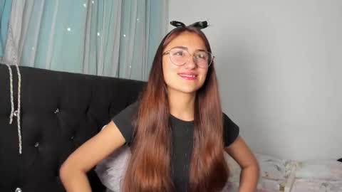 A Sexy Couple online show from 9, 3, 2026