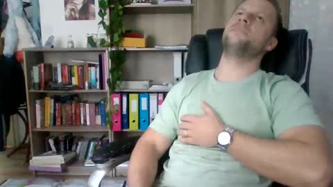 Snapshot of aaaandzzz chatting on 27, 2, 2025 Long distance cumshot online show from 27, 2, 2025