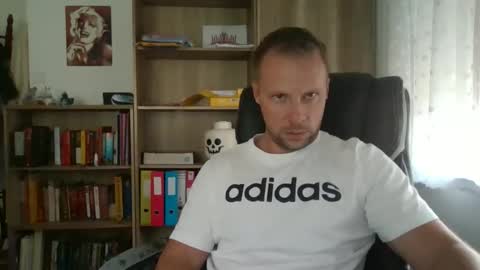 Snapshot of aaaandzzz chatting on 13, 11, 2025 Long distance cumshot online show from 13, 11, 2025