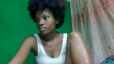 Snapshot of aadienne chatting on 25, 5, 2026 aadienne online show from 25, 5, 2026