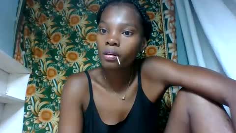 Snapshot of aadienne chatting on 8, 6, 2026 aadienne online show from 8, 6, 2026