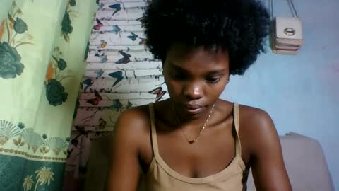 Snapshot of aadienne chatting on 31, 7, 2026 aadienne online show from 31, 7, 2026