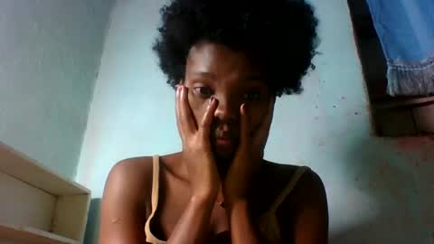 Snapshot of aadienne chatting on 31, 7, 2026 aadienne online show from 31, 7, 2026