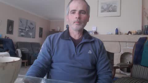 Snapshot of aalex1717 chatting on 9, 2, 2025 Aalex1717 online show from 9, 2, 2025