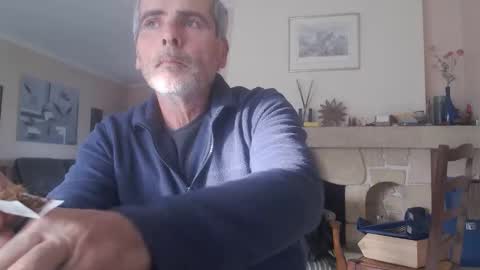 Snapshot of aalex1717 chatting on 22, 11, 2025 Aalex1717 online show from 22, 11, 2025