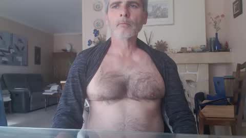 Snapshot of aalex1717 chatting on 5, 12, 2025 Aalex1717 online show from 5, 12, 2025