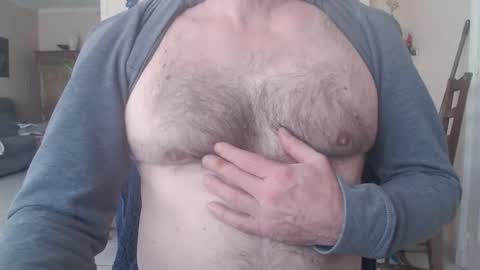 Snapshot of aalex1717 chatting on 18, 12, 2025 Aalex1717 online show from 18, 12, 2025