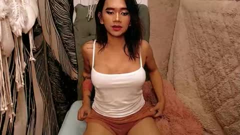 Snapshot of aaliyah04 chatting on 22, 11, 2025 BERLAT online show from 22, 11, 2025