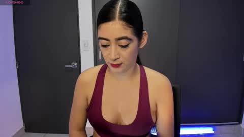 Snapshot of aandreamartinez1 chatting on 28, 10, 2025 andrea online show from 28, 10, 2025