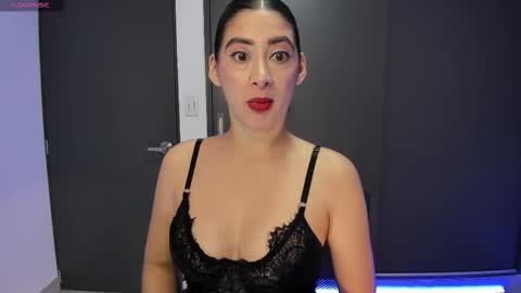 Snapshot of aandreamartinez1 chatting on 1, 11, 2025 andrea online show from 1, 11, 2025