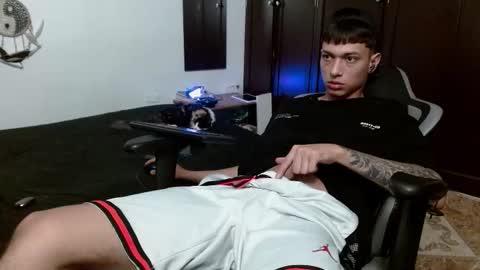 Snapshot of aarman_bannana chatting on 15, 10, 2025 aarman online show from 15, 10, 2025