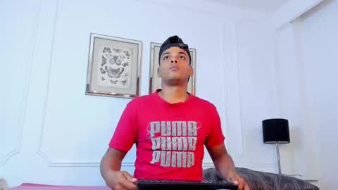 aaron_9827 online show from 26, 1, 2025