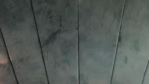 Snapshot of aaron_eze chatting on 8, 10, 2025 Aaron Ezequiel online show from 8, 10, 2025