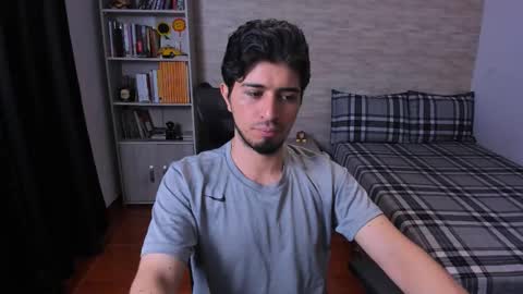 Aaron online show from 18, 12, 2025